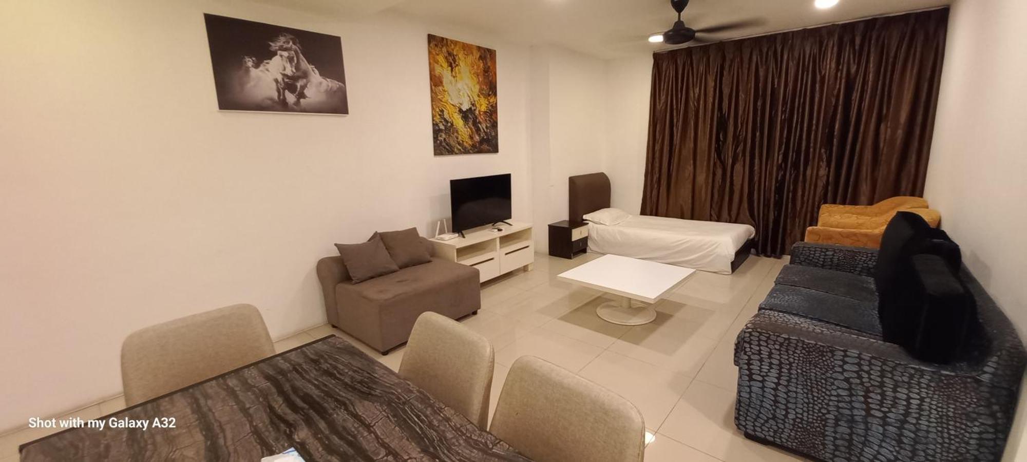 One Maxim Residence At Taragon Kuala Lumpur Rom bilde
